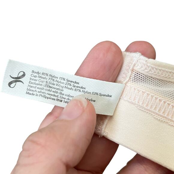 Lively The Busty Bralette Size 1 Geometric Print Triangle Wireless Bra Unpadded - Picture 7 of 8